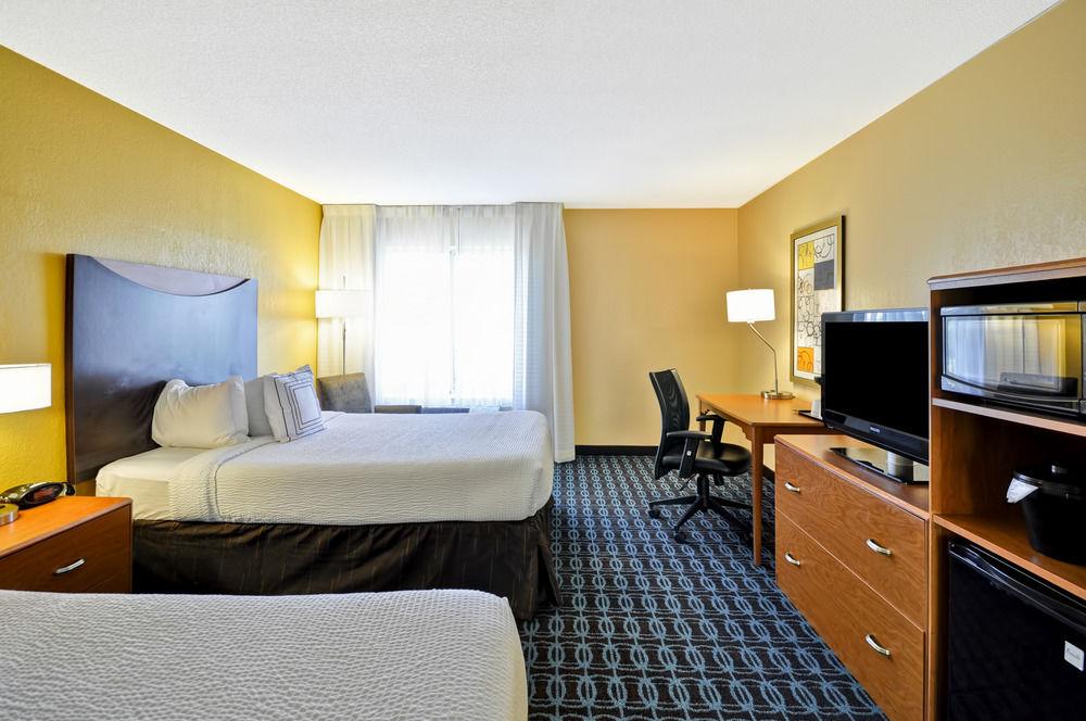 Fairfield Inn & Suites By Marriott Atlanta Vinings/Galleria Smyrna Exterior foto