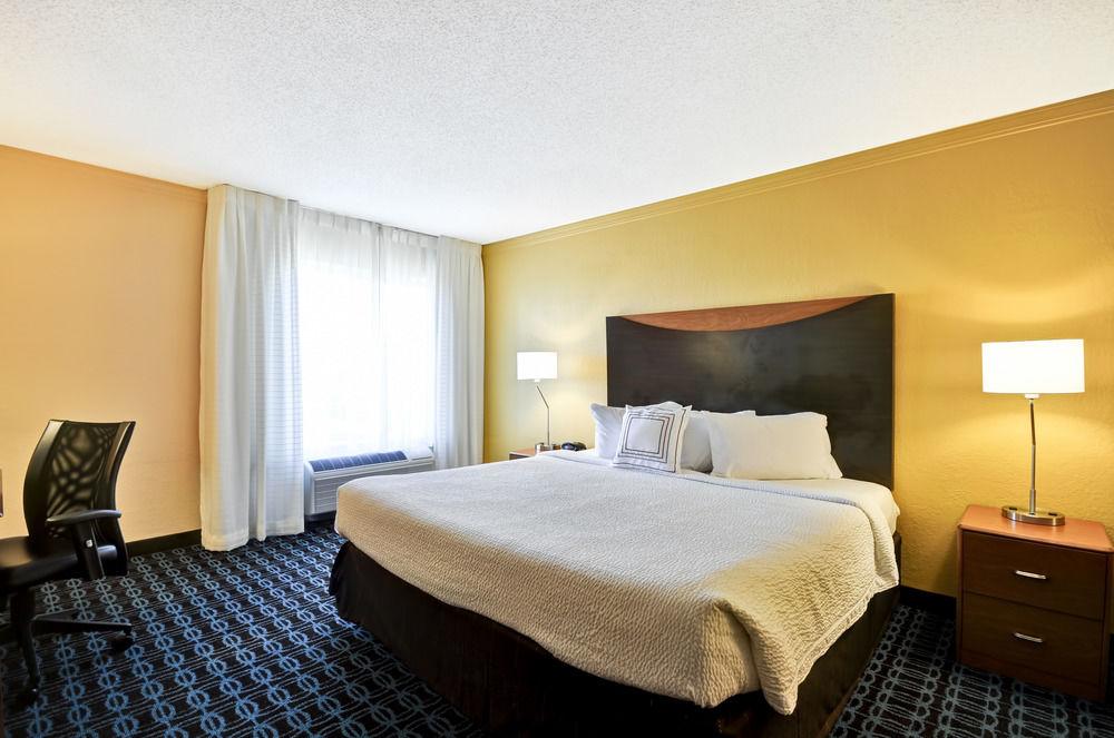 Fairfield Inn & Suites By Marriott Atlanta Vinings/Galleria Smyrna Exterior foto