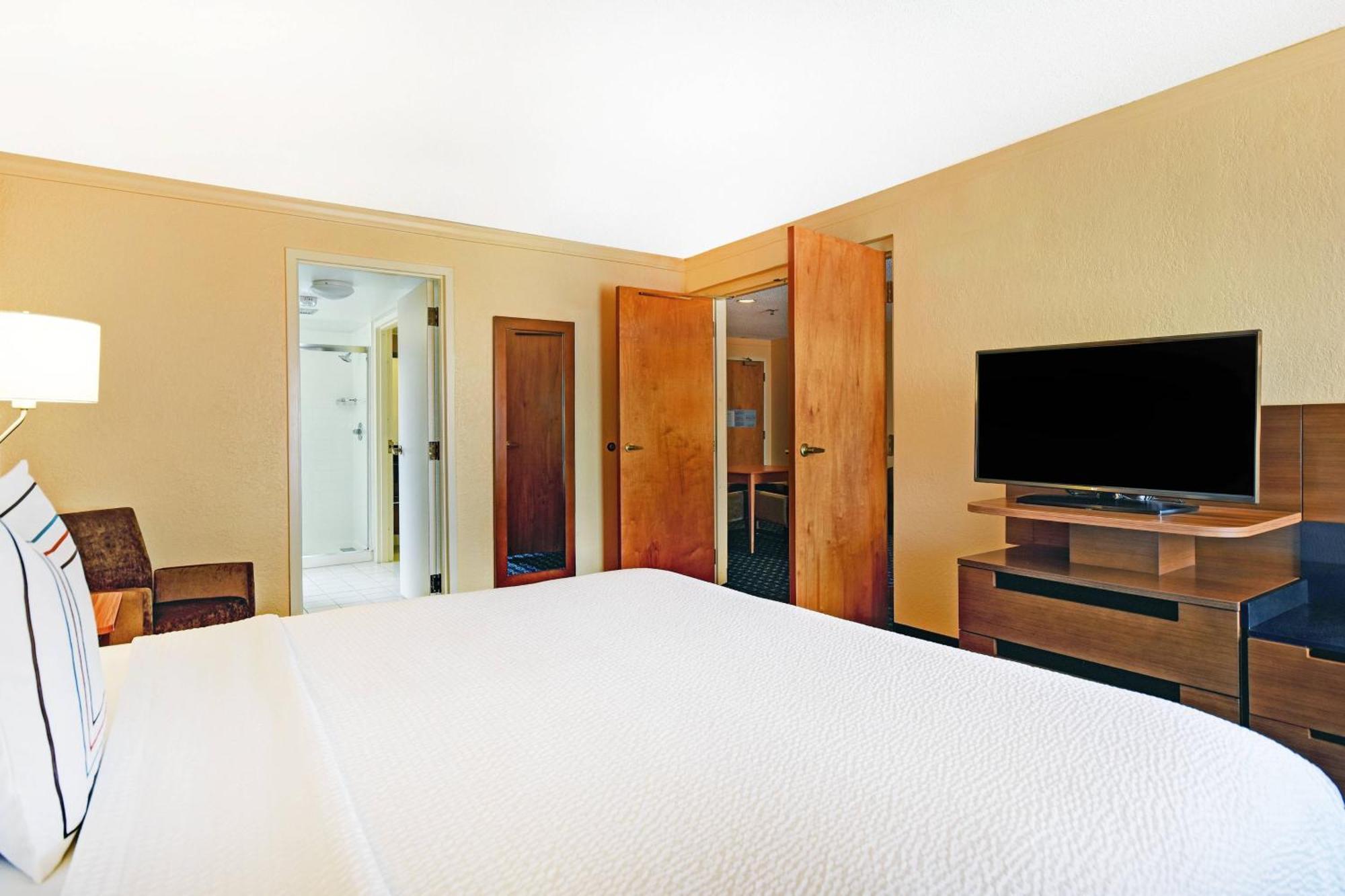 Fairfield Inn & Suites By Marriott Atlanta Vinings/Galleria Smyrna Exterior foto