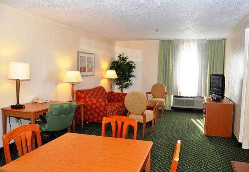 Fairfield Inn & Suites By Marriott Atlanta Vinings/Galleria Smyrna Exterior foto